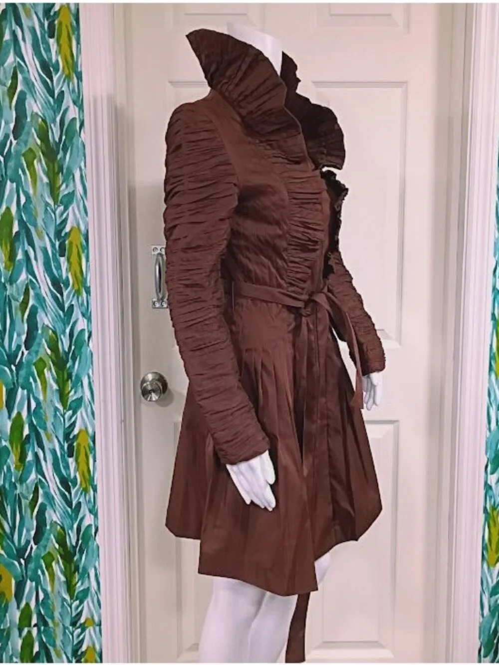 Samuel Dong Brown Ruched Long Sleeve Coat Dress With Belt High Collar & Full Ski - Picture 3 of 13